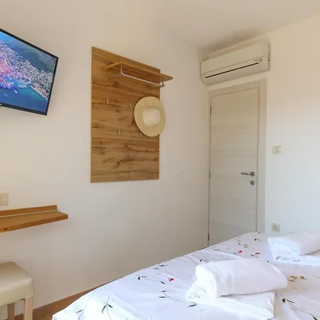 Apartmani Ravan Cernik  Buitenkant foto